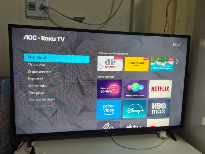 Smart tv AOC 43 polegadas interface da ROKU TV