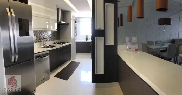 Vendo apartamento com varanda gourmet no Tatuapé.