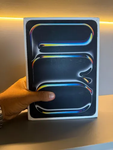 Ipad Pro M5 11 256gb Wifi + celular 5g com nota fiscal