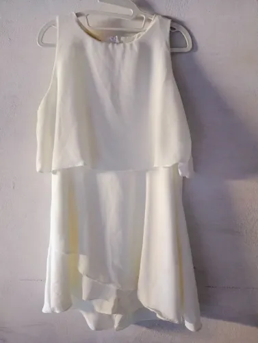 Macaquinho branco elegante