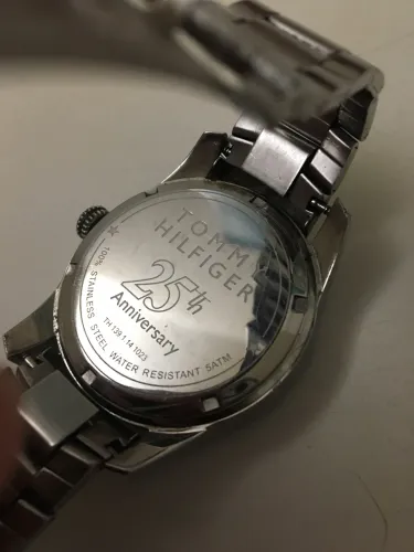 Relógio Tommy Hilfiger edição especial de aniversário de 25 anos!