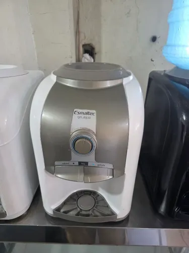 Gelagua esmaltec funcionando perfeitamente 