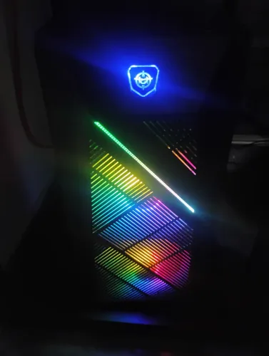 Pc básico DDR 3 16gb rx550 com teclado