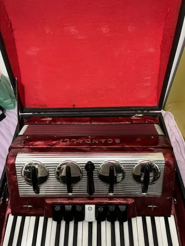 Acordeon gaita Scandalli 80 baixos