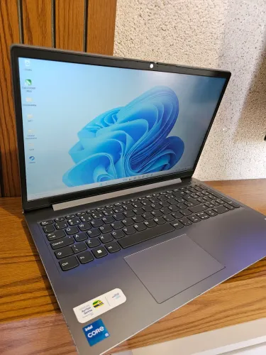 Notebook Lenovo, Core i5, 8GB, SSD 240GB