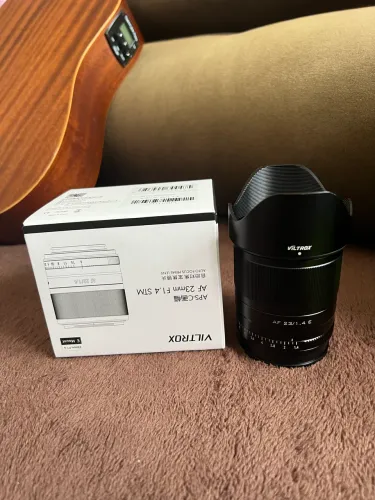 Lente Viltrox 23mm f1.4