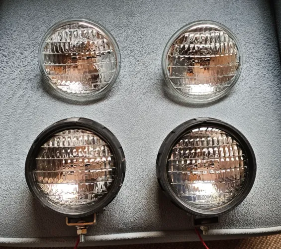 Mini farol sealed Beam