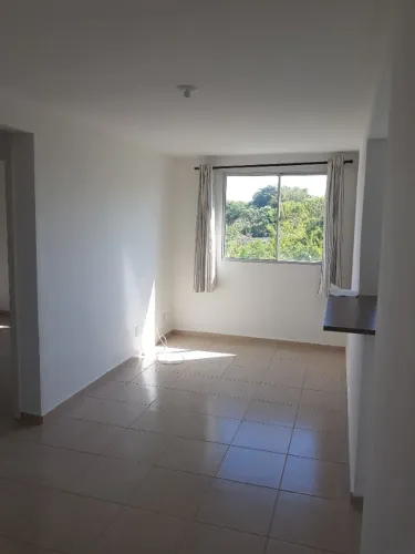 Condomínio Alecrim, bairro Santana, 2 dormitórios, R$:950,00 já com condomínio.