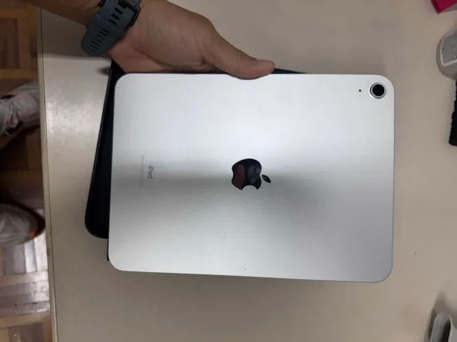 iPad 10