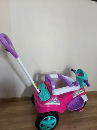 Triciclo Infantil Motoca com Empurrador 
