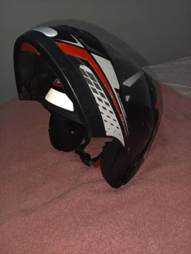 Capacete Taurus 