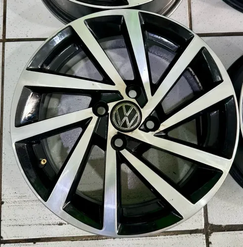 Jg roda Rseven Aro 15 furacão 4x100 Semi novas