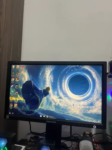 Monitor 19 pole