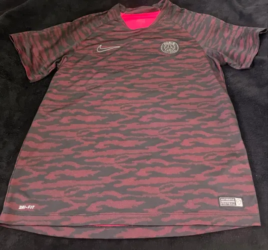 Camisa de futebol do PSG original dri fit da Nike em excelente estado tamanho L 14-16