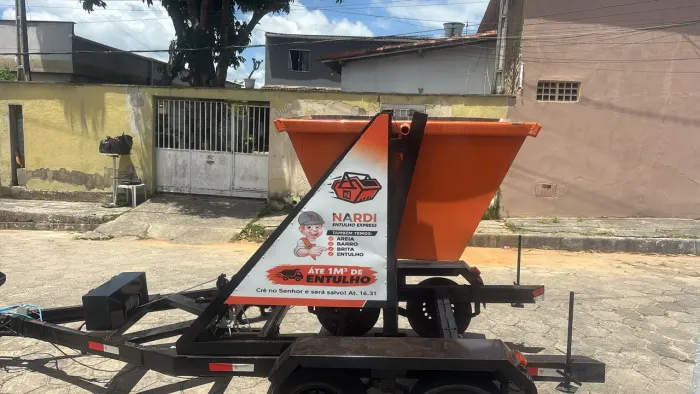 Carretinha / Reboque Basculante p/ Mini Entulho - Reforçada 6 caçambas