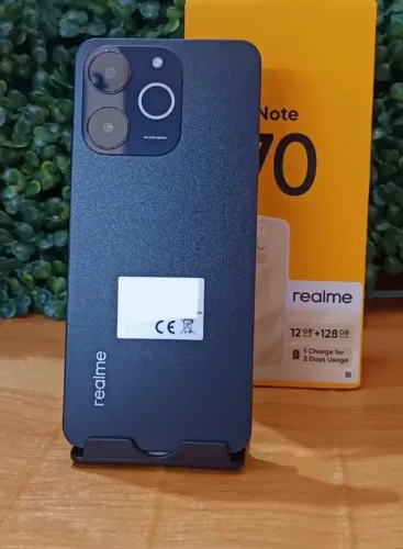 Note 70 - 256/8 - GLOBAL - Preto - Top 