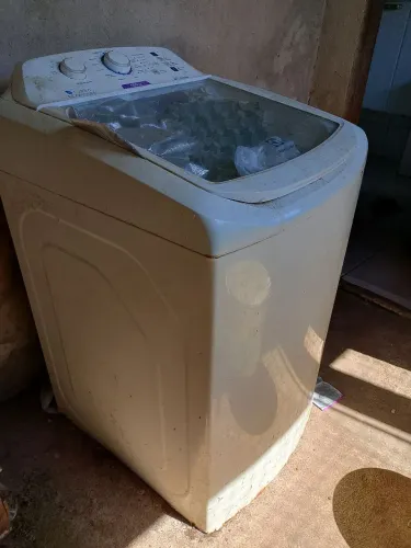 Máquina de lavar faz tudo