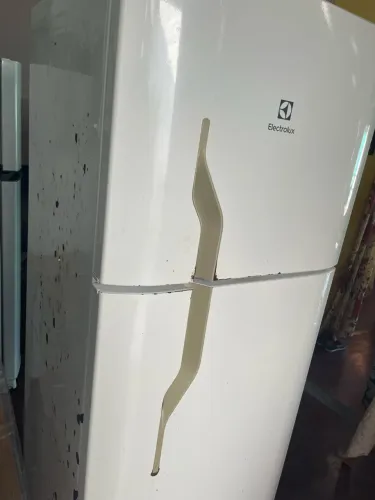 Geladeira eletrolux