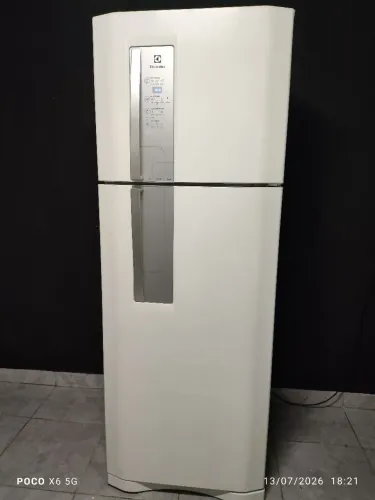 Geladeira Eletrolux turbo freezer digital