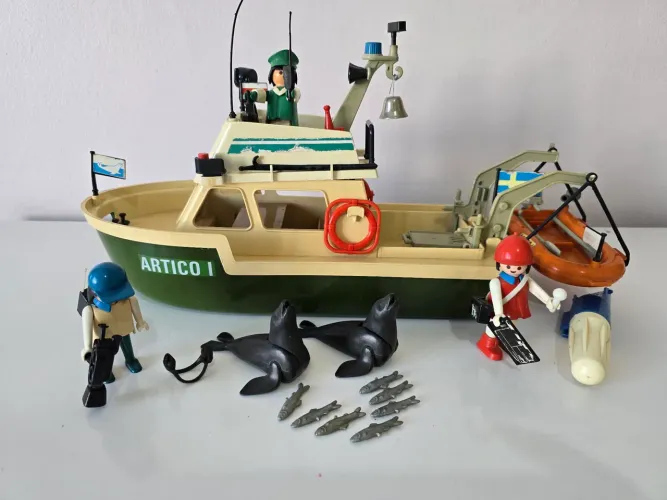 Brinquedo Antigo Anos 80 Barco de Exploração Playmobil Trol Anos 80 Raro