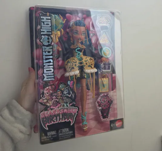 Monster High Cleo de Nile Scary Sweet Birthday G3 Lacrada