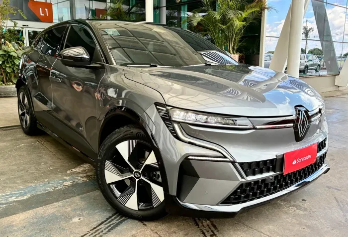 Renault Megane E-tech (elétrico) 2024
