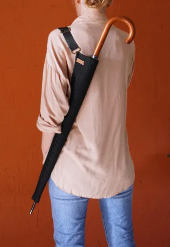 capa para guarda-chuva longo preta