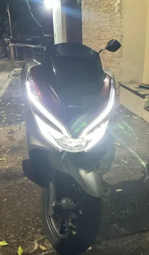 Honda ADV baixa kilometragem, NOVA