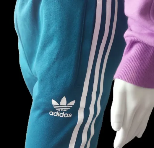 ADIDAS calça nova 13-14 anos