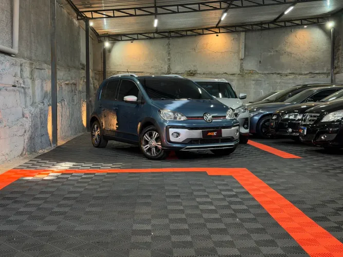 Volkswagen Up! Cross 1.0 TSI Total Flex 12V 5P 2018