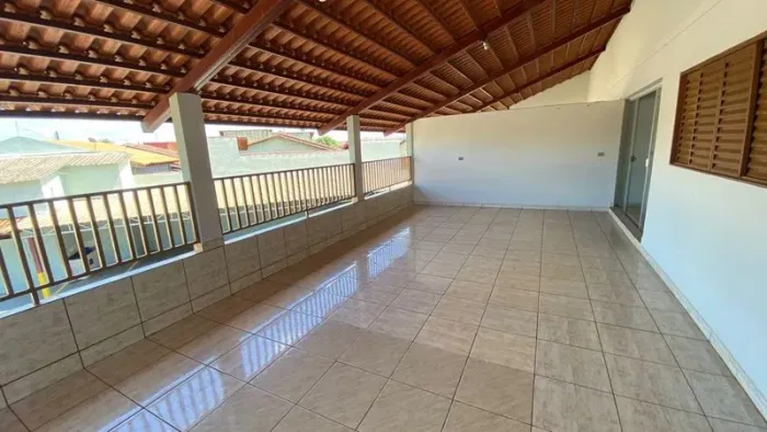 Apartamento com 3 Quarto(s) e 2 banheiro(s) para Alugar, 90 m² por R$ 1888 / Mês