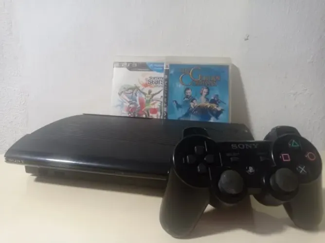 PS3 - HD Interno 500 GB COM JOGOS + Controle original + cabos + 2 Jogos em Mídia Física