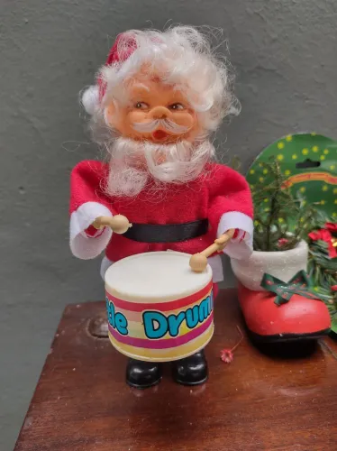 Enfeites antigos de natal. 50 reais.