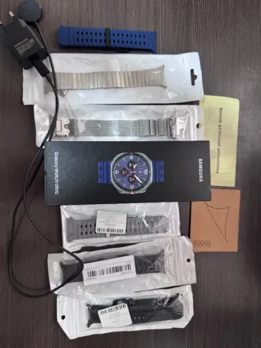 Samsung Galaxy Watch Ultra em estado de novo