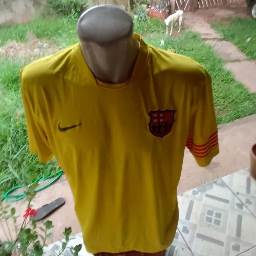 Camisa Barcelona Nike - Amarela