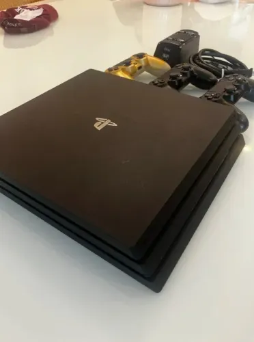 PS4 Pro 1TB Completo