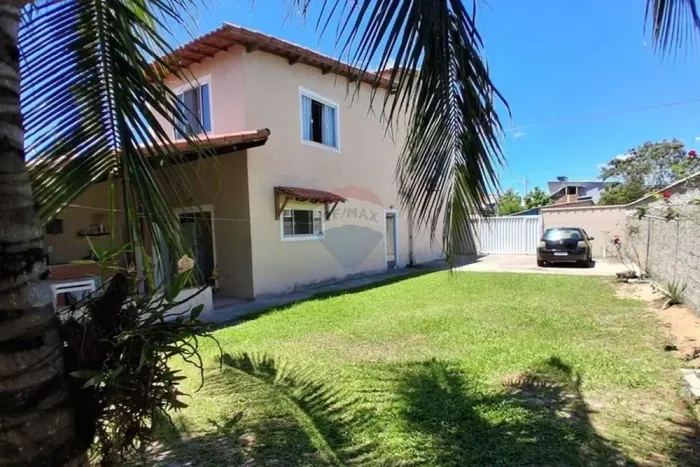 Casa de 2 quartos com 120 m2 em Casimiro de Abreu - R$ 280 mil