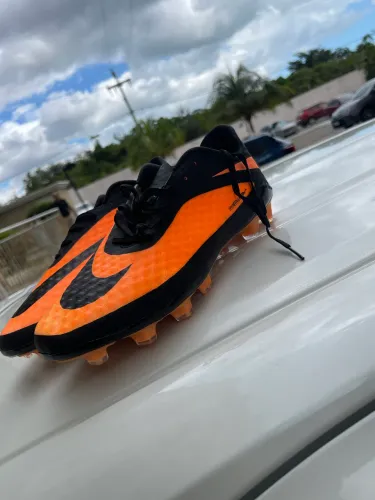 CHUTEIRA NIKE HYPERVENOM TAM 41/42