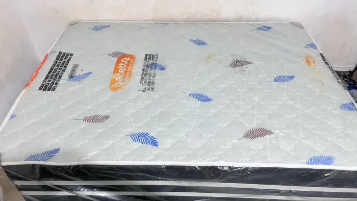 Vendo cama de casal,nova sem uso