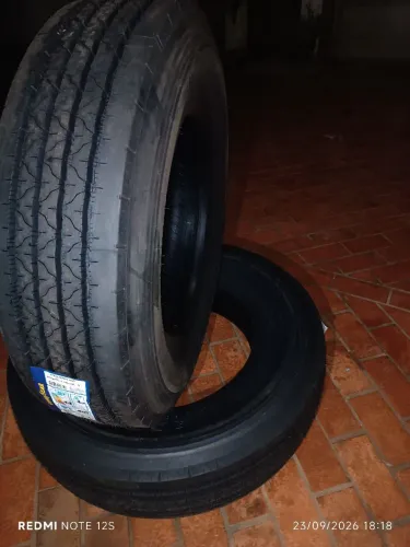 Pneu para caminhão