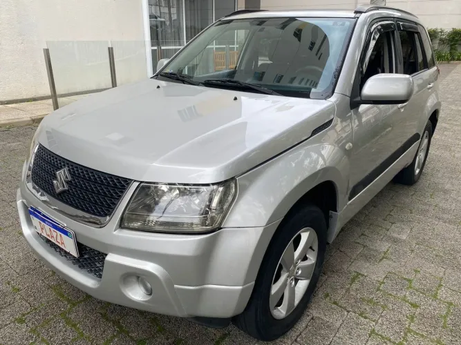 Suzuki Grand Vitara 2.0 16V 4x2/4x4 5P Aut. 2010