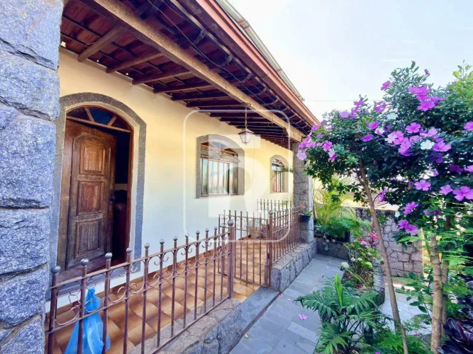 Casa a Venda em Conselheiro Lafaiete - Imoveis em Conselheiro Lafaiete.