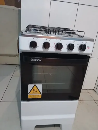 Vendo fogão quatro bocas novo Esmaltec nunca foi usado 600