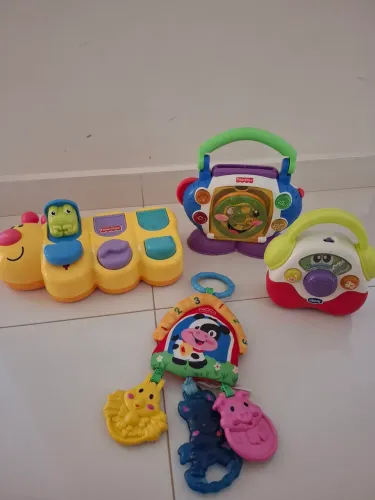 Brinquedos fisher price 
