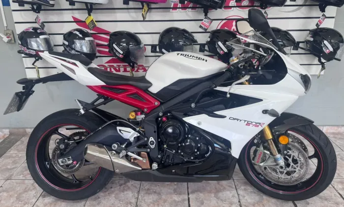 Daytona 675 R Ano 2015