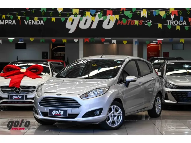 Ford Fiesta 1.6 SE Hatch 16V Flex 4P Powershift 2015