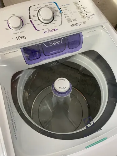 Máquina de lavar Electrolux 12kg Branca Turbo Economia silenciosa com cesto Inox (LAC12)