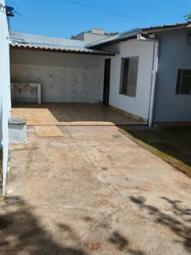 Casa de fundos
