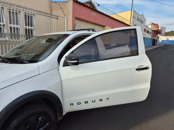 Volkswagen Saveiro Robust 1.6 Total Flex 16V 2025