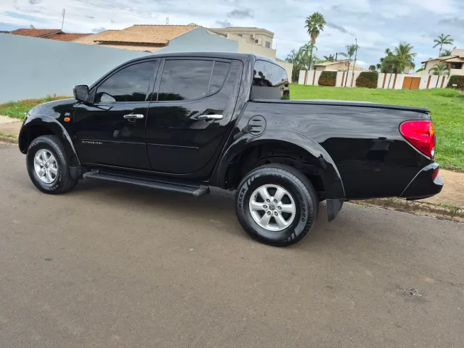 Mitsubishi L200 Triton HPE 3.5 CD V6 24V Flex Aut. 2012